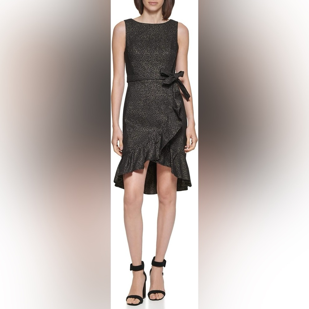 Calvin Klein Women’s Size 2 Black and Gold Patterned Dress